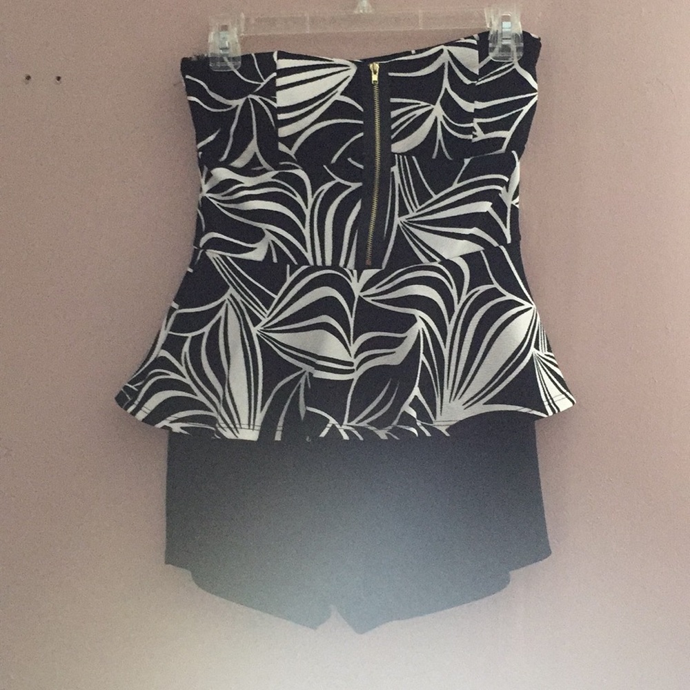 Strapless romper